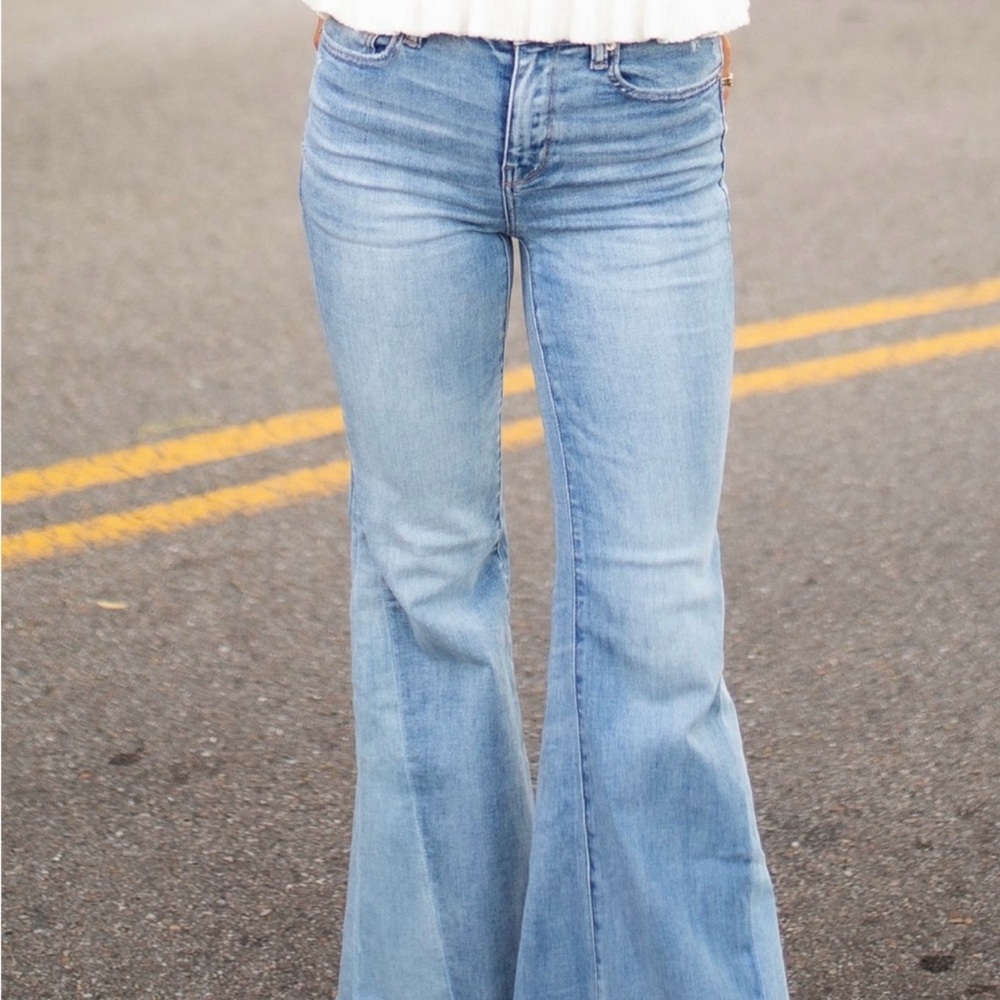 American Eagle Outfitters Size 16 Next Level Stretch Festival Flare Jeans